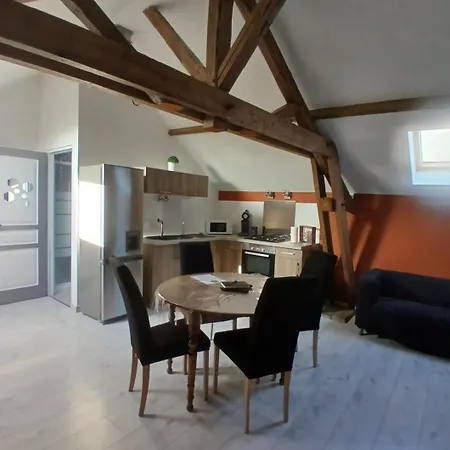 Le Du Chateau D'eau - Apartment Larouillies
